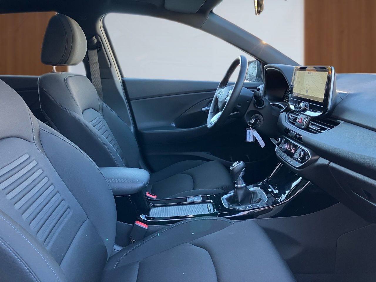 Fahrzeugabbildung Hyundai i30 ADVANTAGE PANO*CARPLAY*NAVI*SHZ