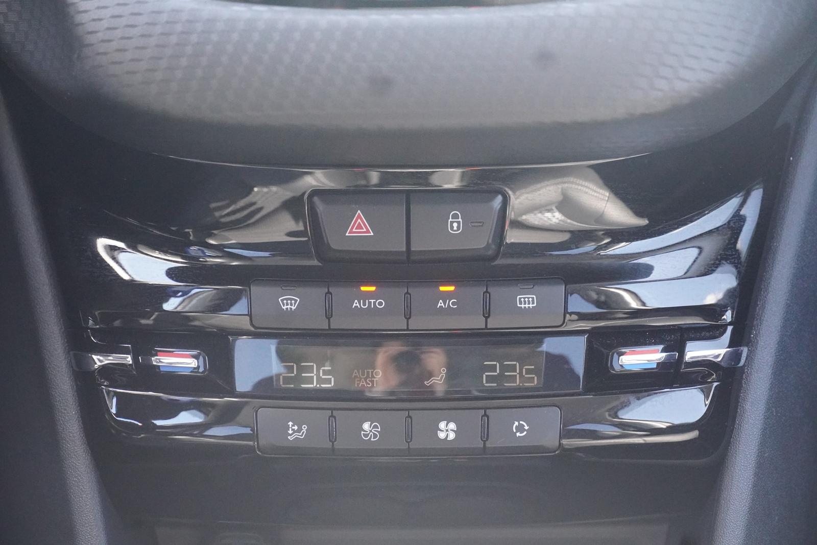 Peugeot 2008 1.2 PureTech Allure Aut. Kamera Tempomat