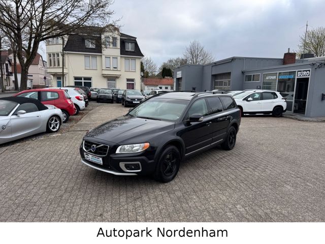 Volvo XC 70 2.4D Cross Country 4WD*AUTOM*LEDER*NAV