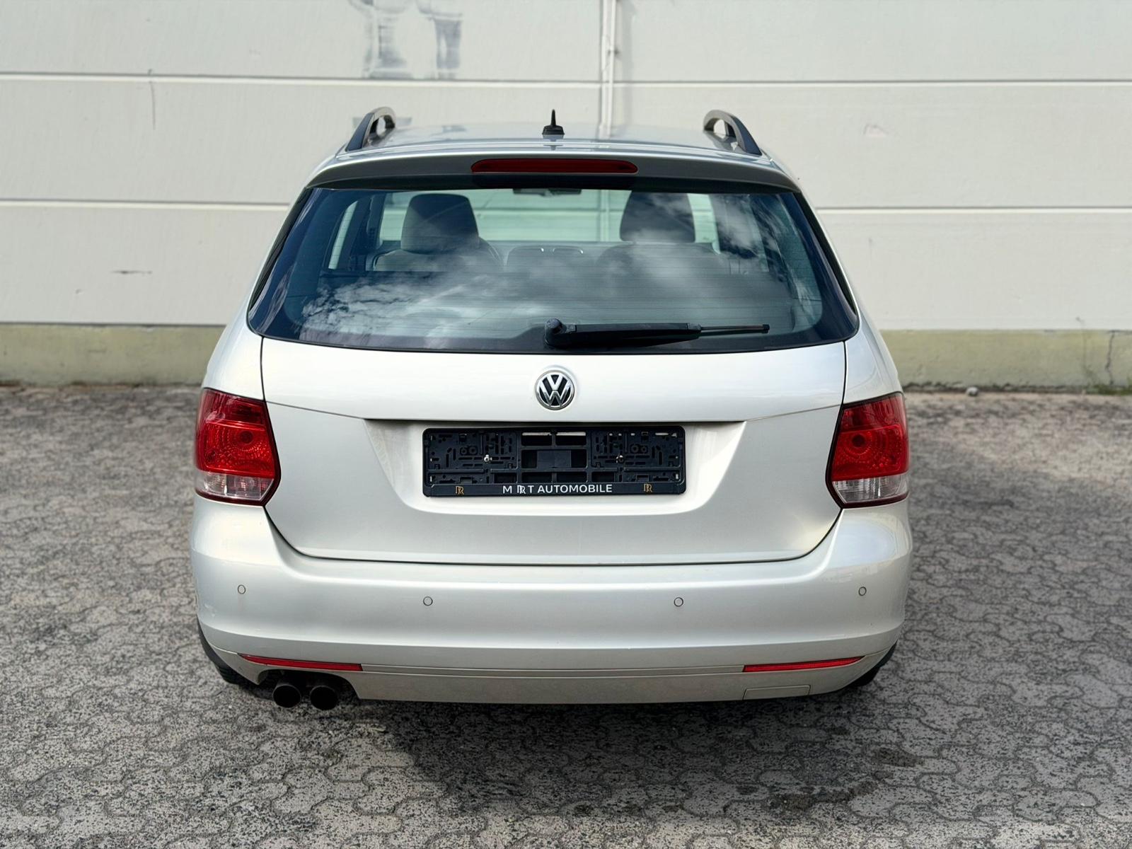 Volkswagen Golf 2009 — engine 1.390 cm³, 122 HP (90kW)