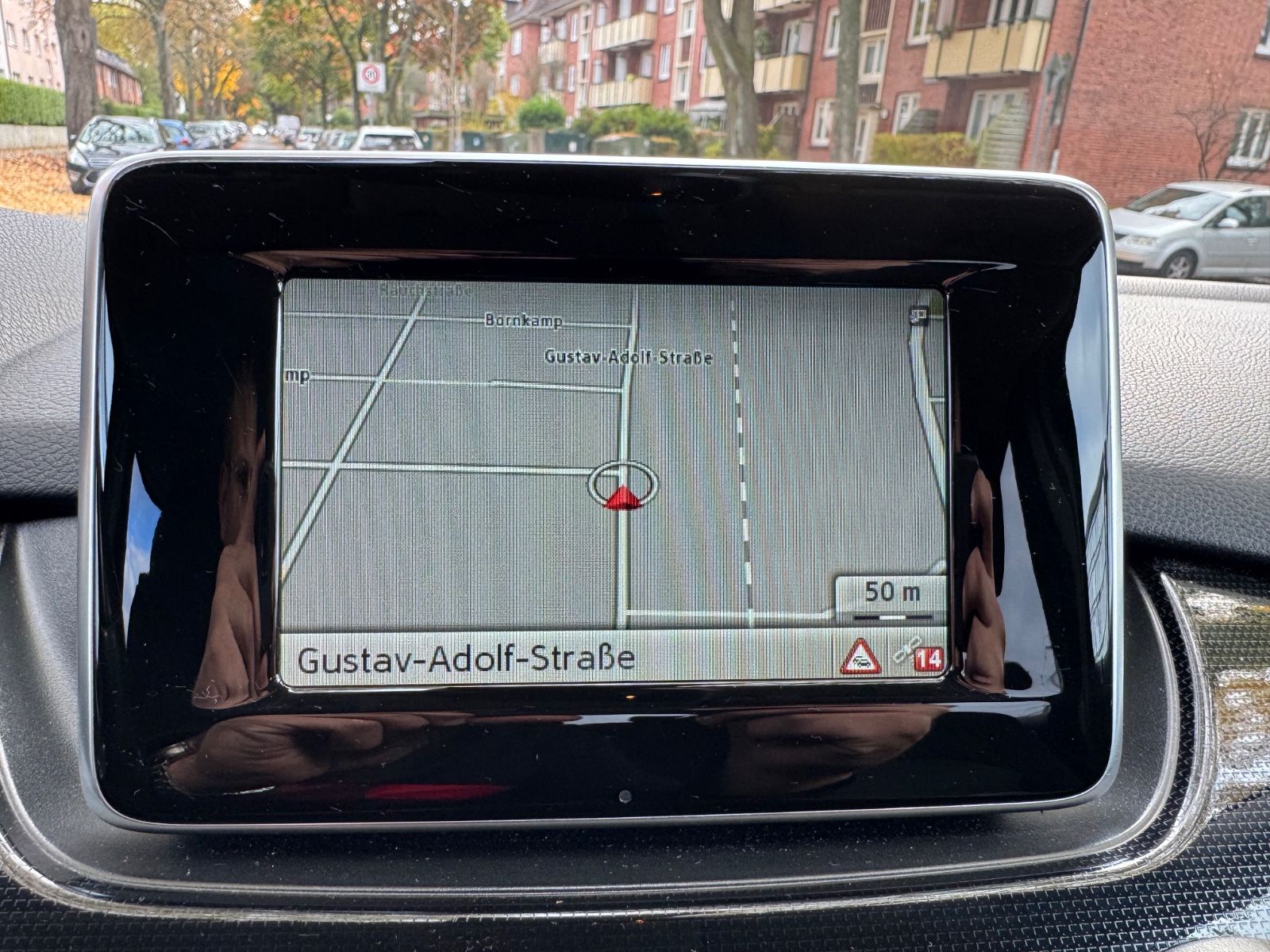 Fahrzeugabbildung Mercedes-Benz B 180 NAVI*BI-XENON*BLUETOOTH*PDC*SHZ