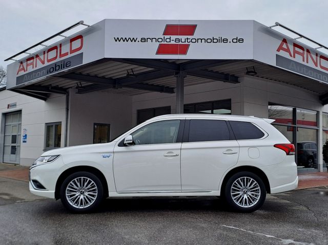 Mitsubishi Outlander 2.4 CVT PLUG-IN HYBRID 4WD (1. Hand)