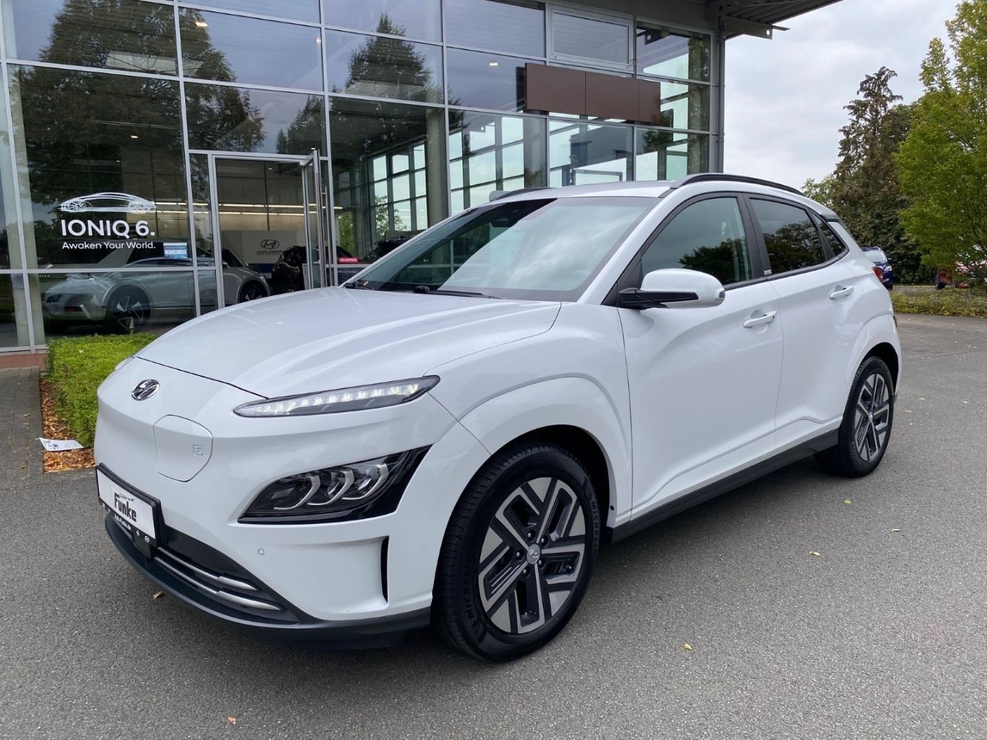 Hyundai KONA Elektro Trend 64KW Werksgarantie 2WD Frunk 