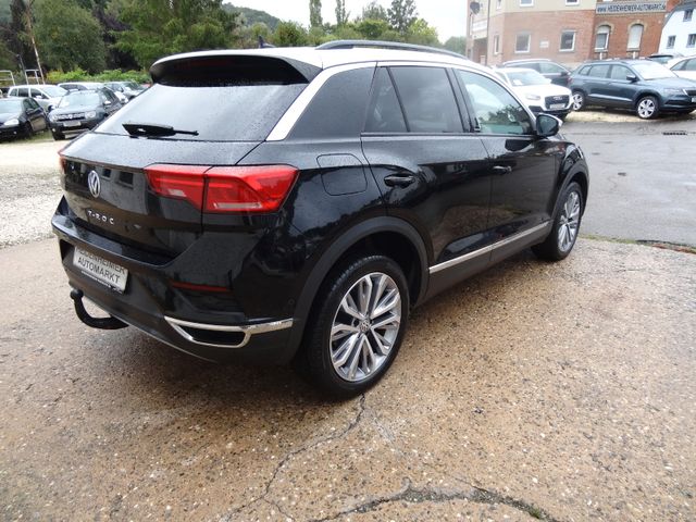Fahrzeugabbildung Volkswagen T-Roc IQ.DRIVE/1.Hd/AHK/Pano/Navi/Kamera