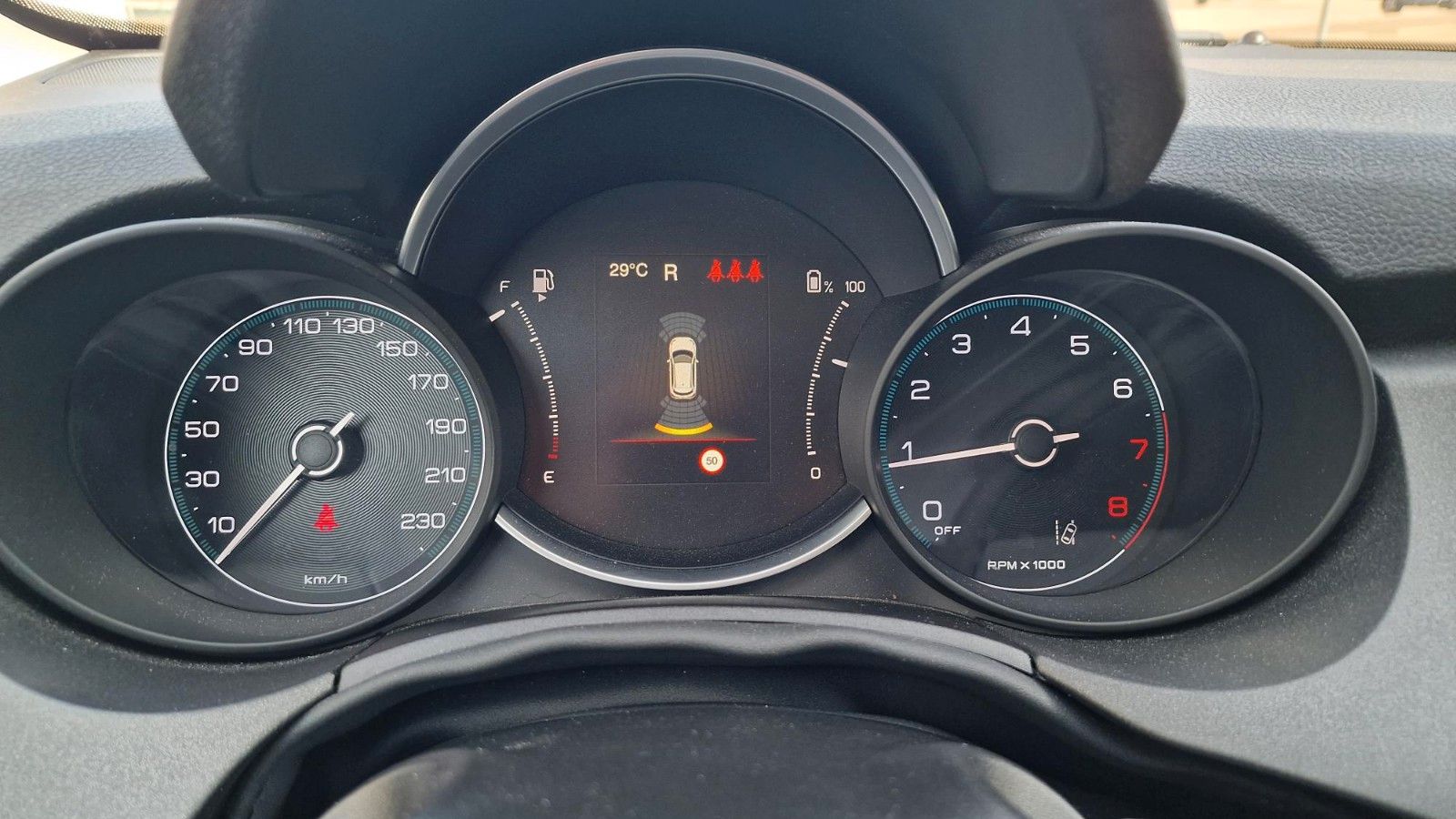 Fahrzeugabbildung Fiat 500X Basis