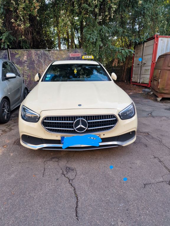 Image of Mercedes-Benz 220