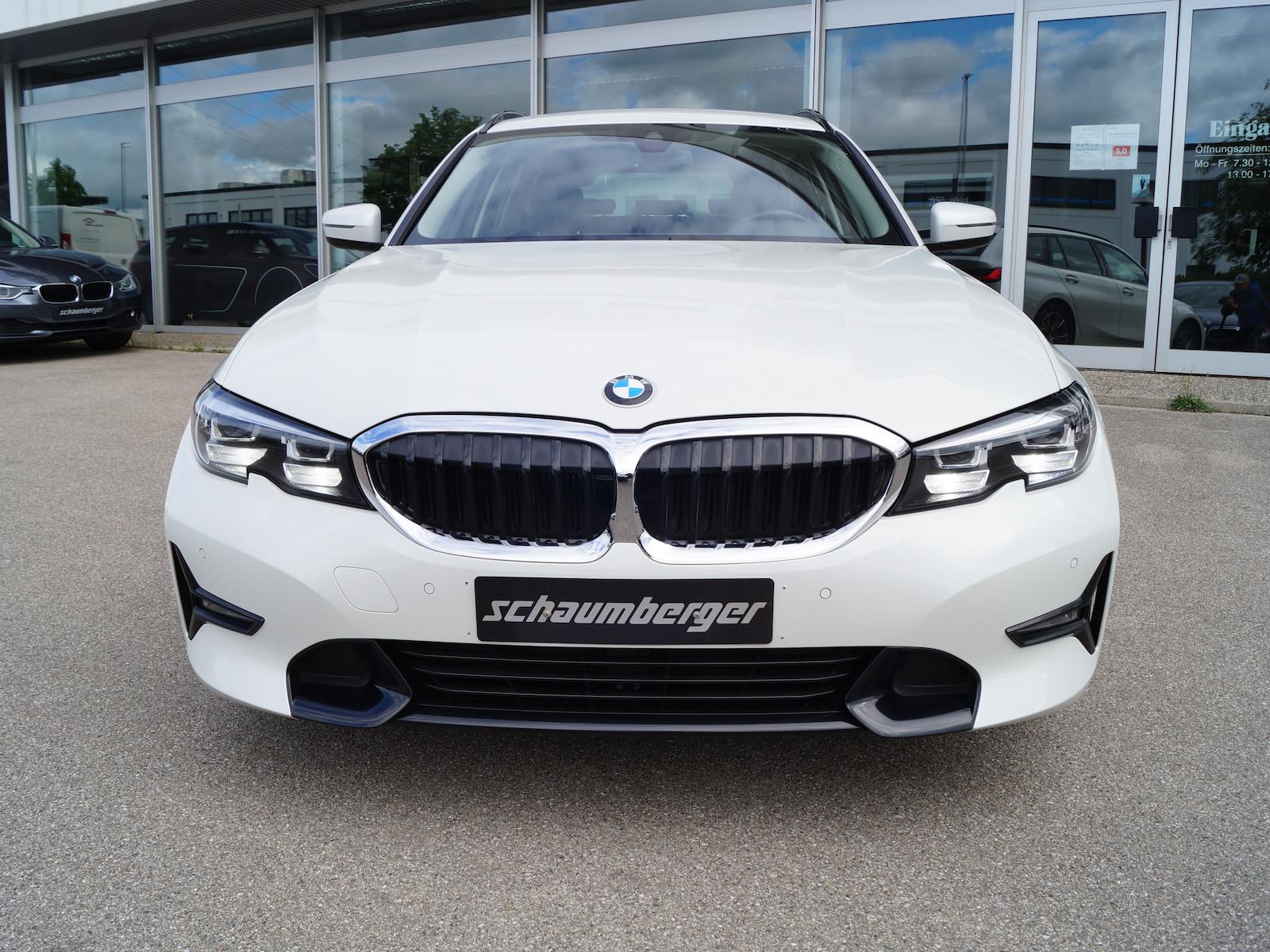 BMW 330i Aut. Tou. Sport Line * Navi * LED * Leder
