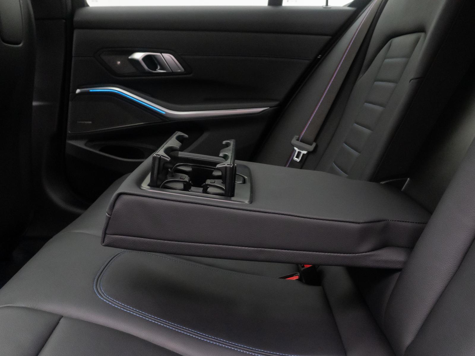 BMW M340d xD 360° HUD DAB H/K Alarm AHK Glasdach 19"