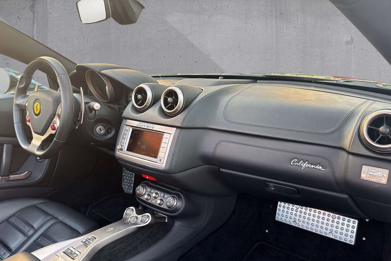 Fahrzeugabbildung Ferrari California*Daytona*Embleme*Dt. Auto