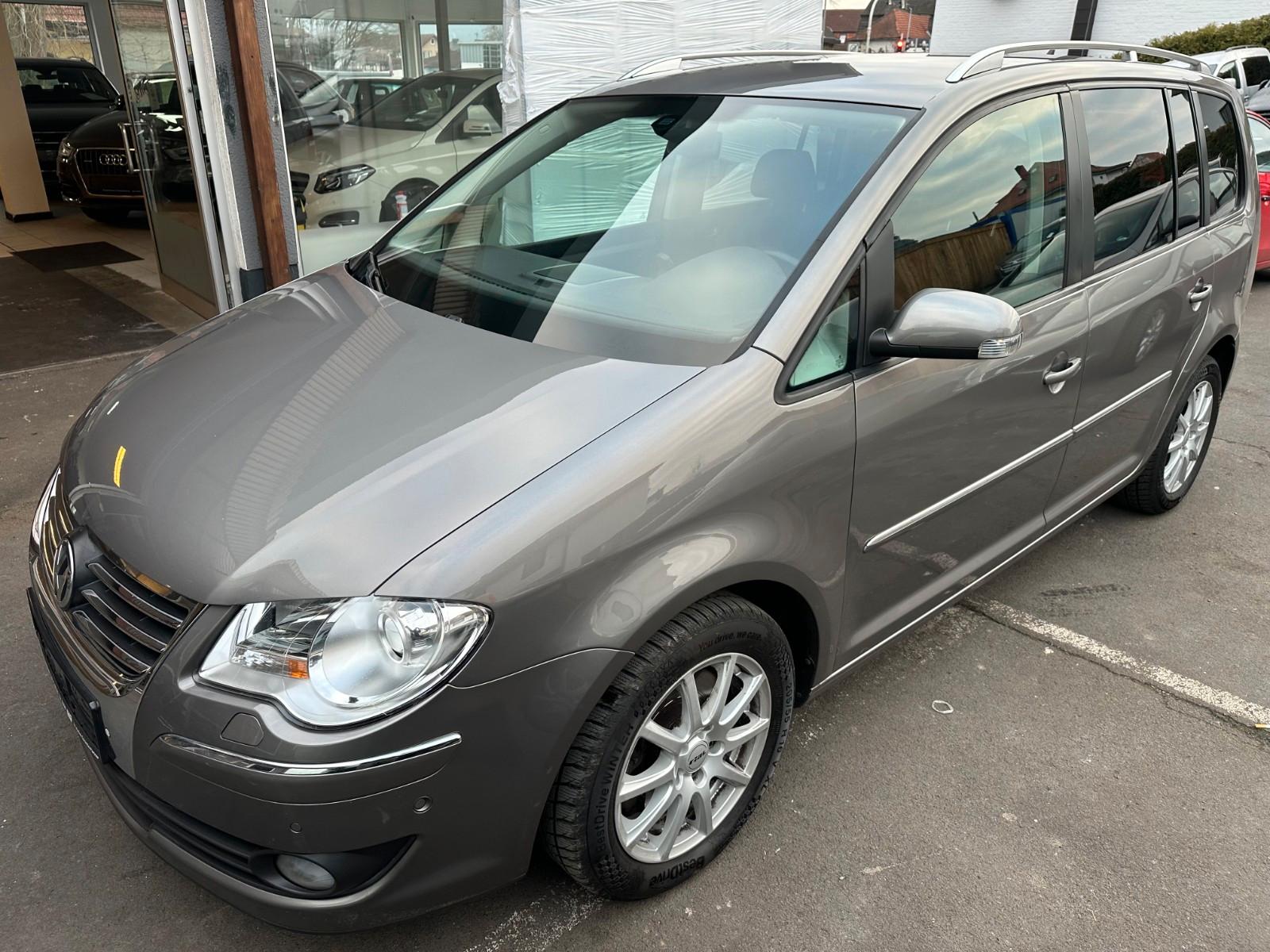 Volkswagen Touran Highline.AHK.NAV.PDC.AUT.