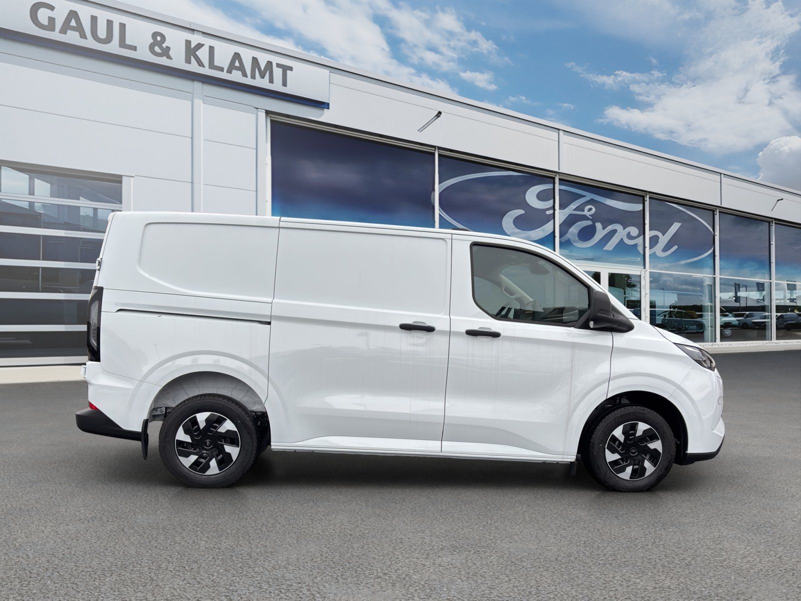 Fahrzeugabbildung Ford Transit Custom 2.5 PHEV 320 L1 Trend Multicab FW