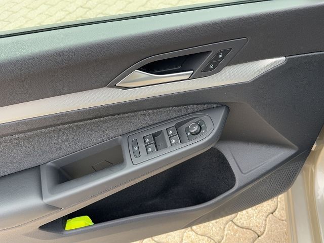 Golf VIII MOVE 1.5 TSI ACC NAVI AHK LED DAB+