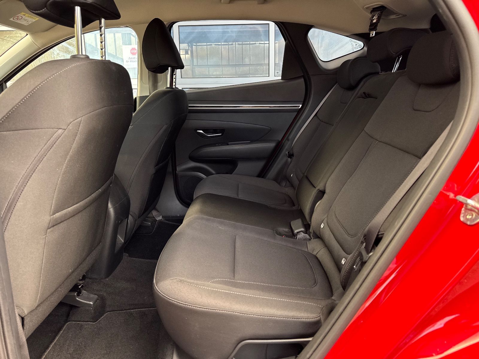 Hyundai Tucson 1.6 T-GDI Pure Spurh RCam Carplay foto 13