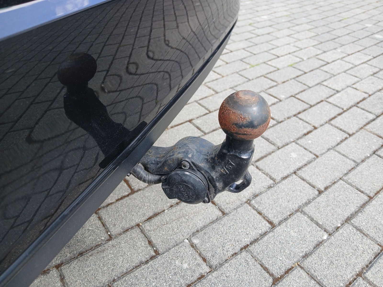 Fahrzeugabbildung Volkswagen Passat Variant TDI Business DSG LED AHK Navi ACC