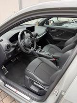 Audi Q2 Sport 35 TFSI S tronic 3x S line - Audi Q2 von privat