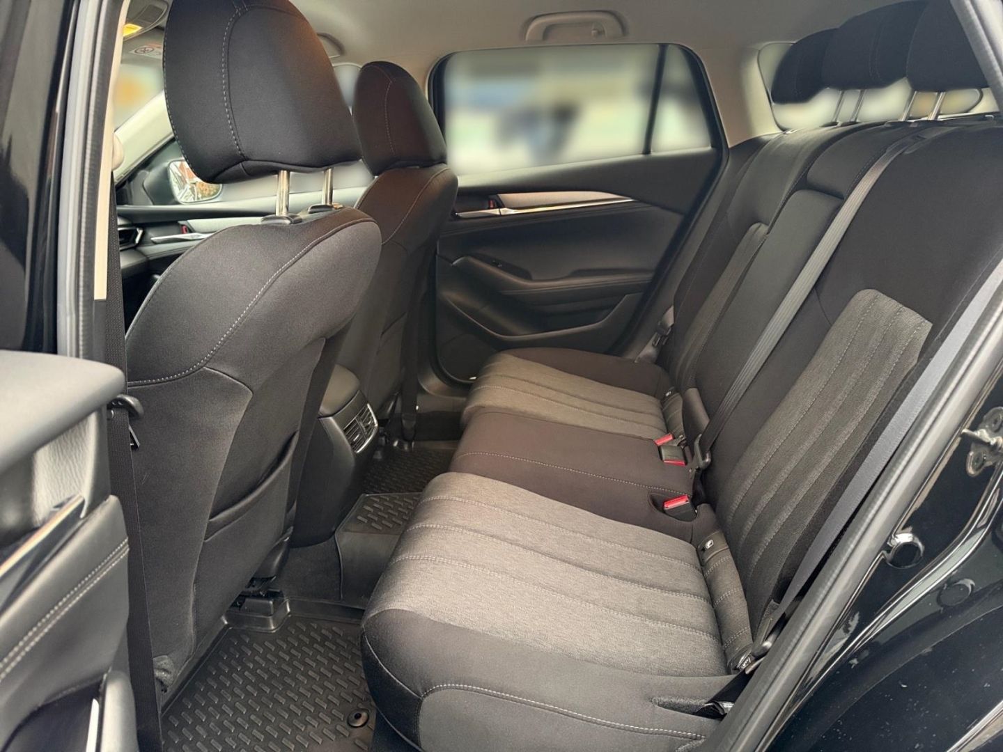 Fahrzeugabbildung Mazda 6 Kombi Sports-Line 2.5 Allwetterreifen HU/AU