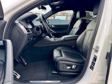 Bild 9 BMW X6 xDrive 30 d M Sport Paket /LASER/HUD/H&K/CAM