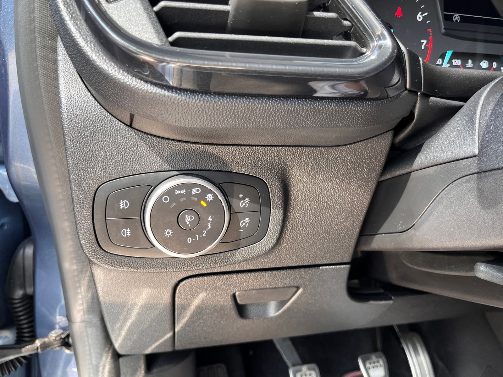 Fahrzeugabbildung Ford Fiesta ST-Line KLIMA NAVI ALU