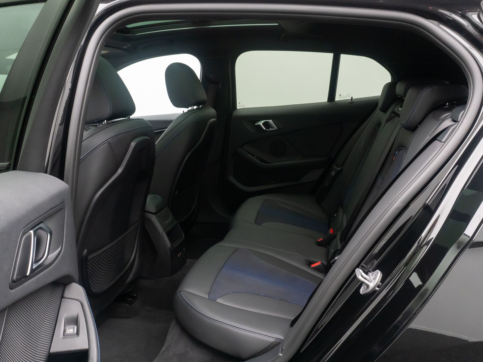 Fahrzeugabbildung BMW 120i M Sport DAB Kamera HiFi Panorama Lenkradhzg