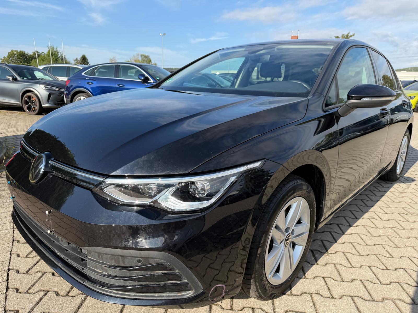 Volkswagen Golf Lim 2.0TDI Life IQ.Matrix Navi AHK PDC Alu