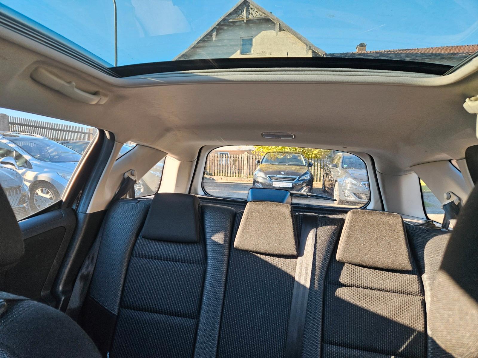 Peugeot 207 2012 — photo 11