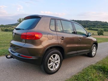 Volkswagen Tiguan - 9