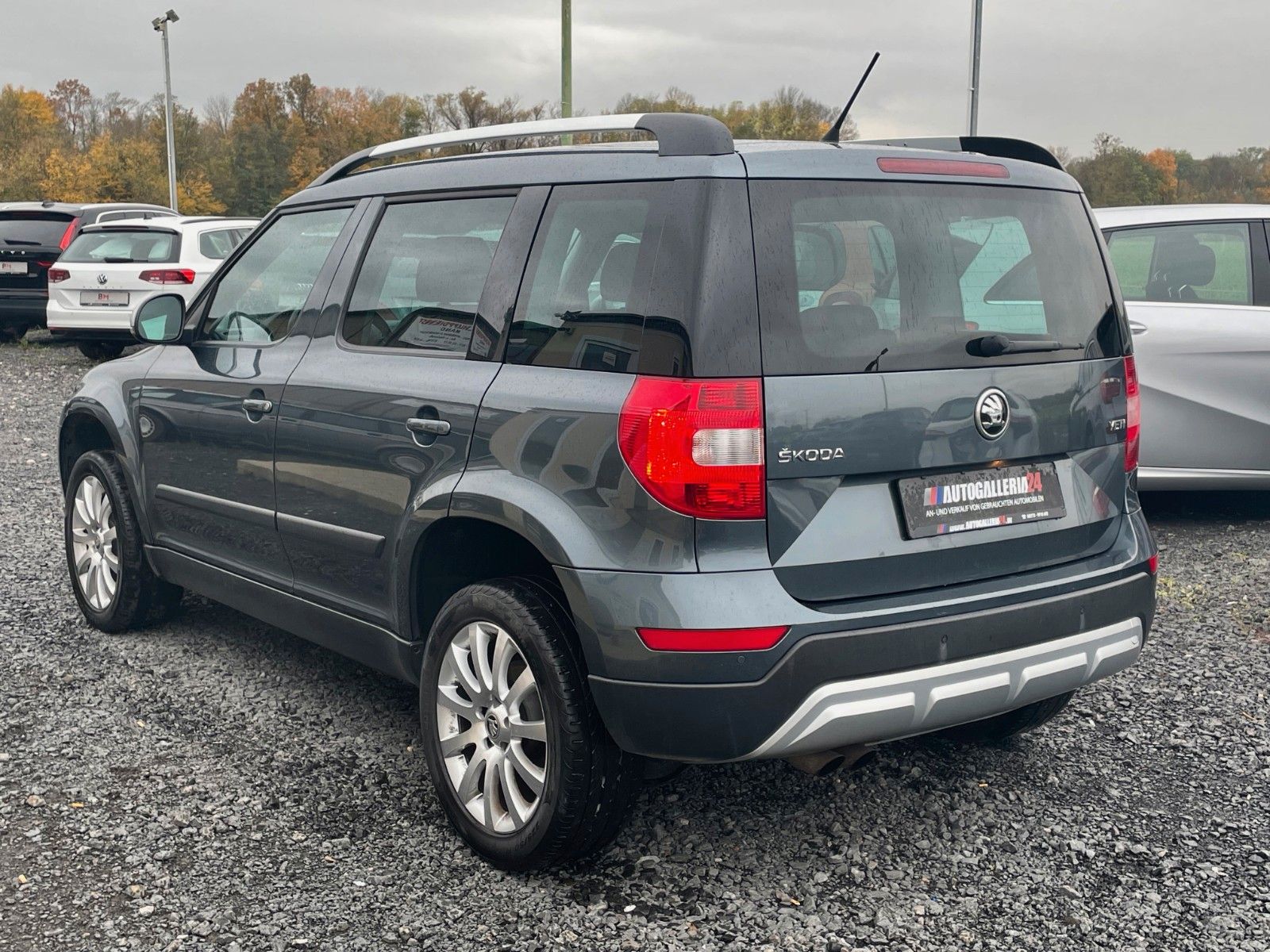 Fahrzeugabbildung SKODA Yeti 1.4 TSI Ambition Outdoor 17"LMR Klima SHZ