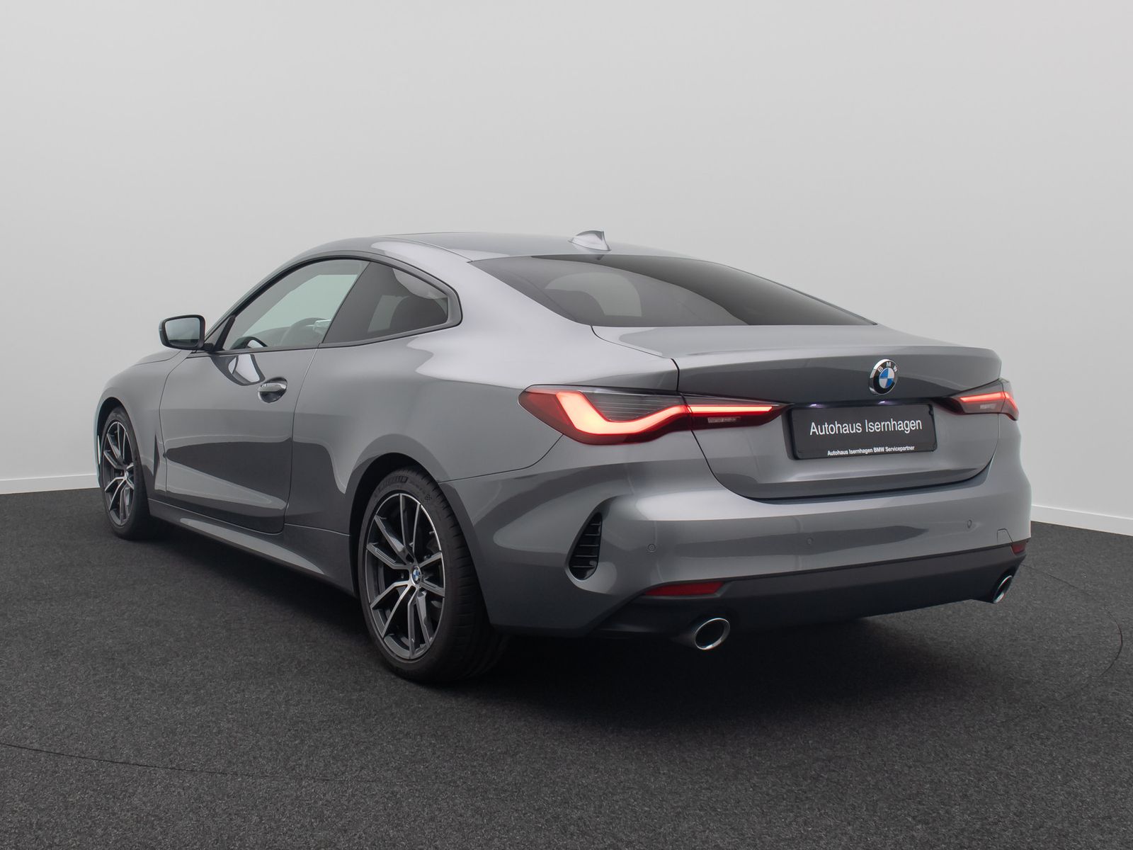 Fahrzeugabbildung BMW 420d Coup&eacute; Alarm HiFi DAB Sport Glasdach 18Zoll