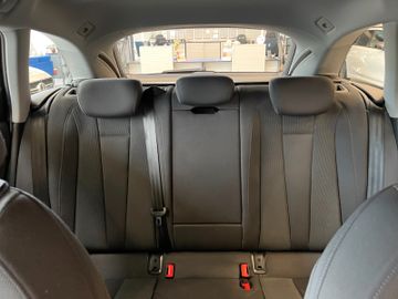 Audi A4 Avant sport *TEMPOMAT*XENON-PLUS*SZHZ*NOTRUF*