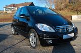 Mercedes-Benz A 160 *Design- und Ausstattungslinie Avantgarde - Mercedes-Benz A 160 aus 2011