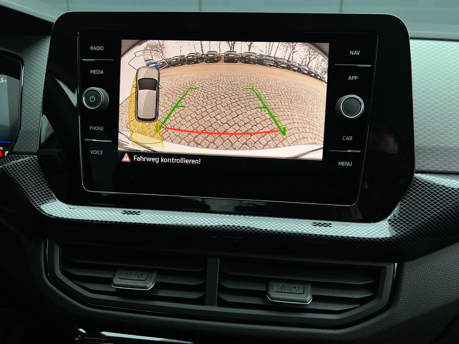 Fahrzeugabbildung Volkswagen T-Cross Life 1.5 TSI DSG *IQ.Light, Ready2Discov