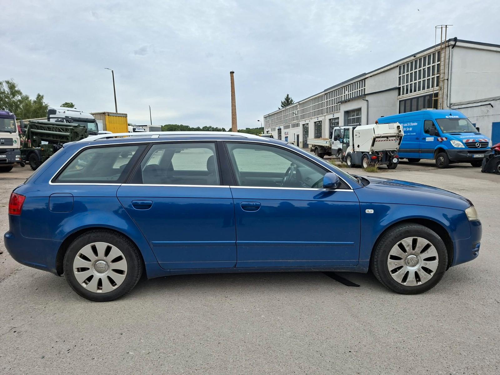 Audi A4 2005 — photo 7