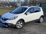 Renault Scenic X-Mode Paris - Renault Scenic: Von Privat