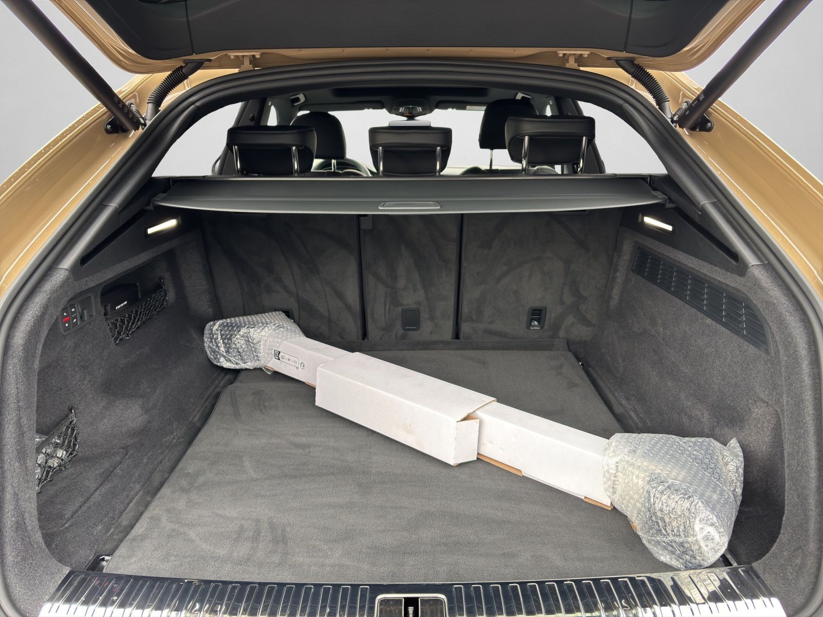 Audi SQ8 - Bild 16
