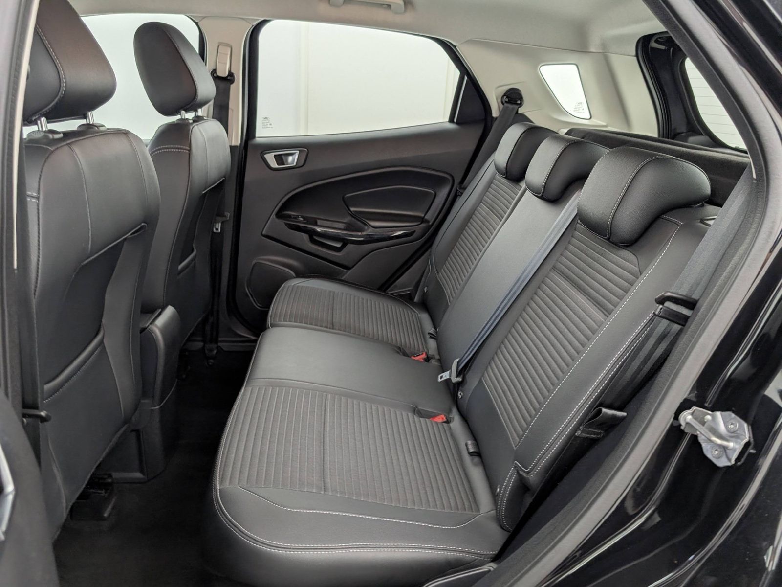FORD EcoSport 1.0 EcoBoost Titanium Navi B&O – Bild 9