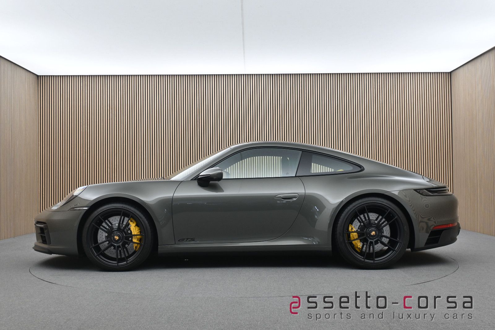 Porsche 992911 (992.1) Carrera 4 GTS*Lift*PCCB*H-A Lenk.