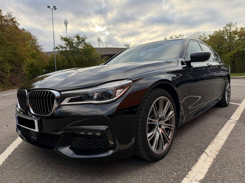 Image of BMW 740