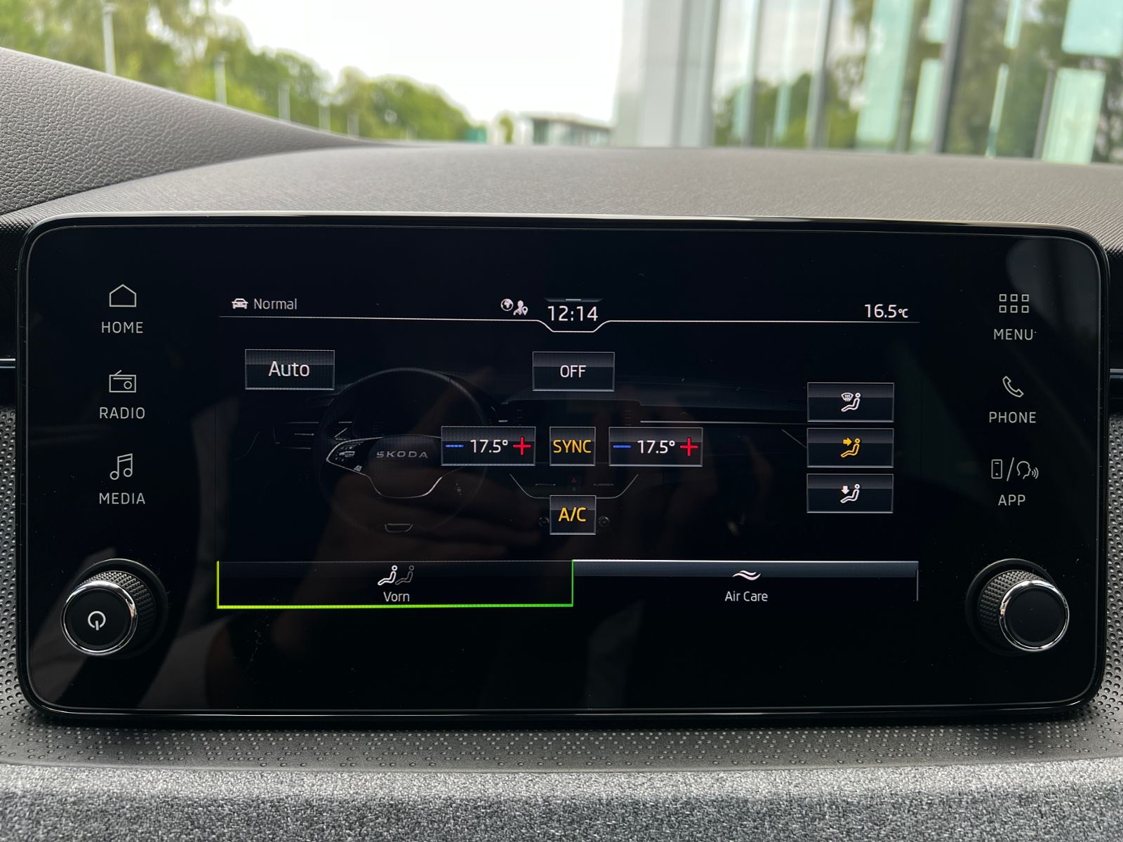 Fahrzeugabbildung SKODA Scala Selection 1.0 TSI DSG *AHK, LED, ACC, Kame