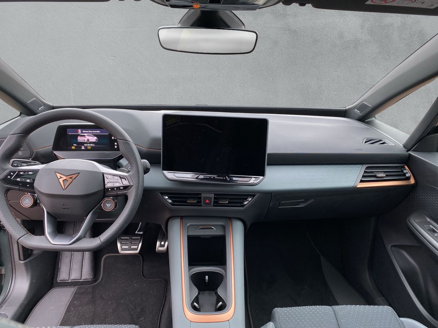 Fahrzeugabbildung CUPRA Born VZ 240 KW 79 kWh*NAVI*PANO*CAM*Sportsitze*N