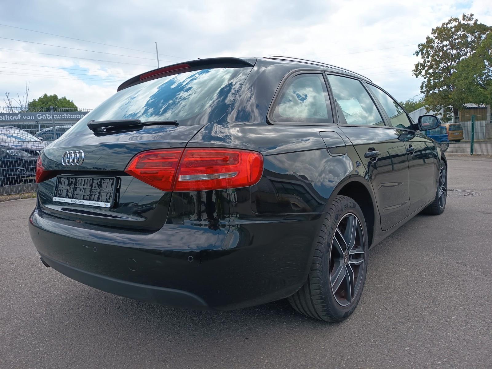 Audi A4 2011 — photo 5