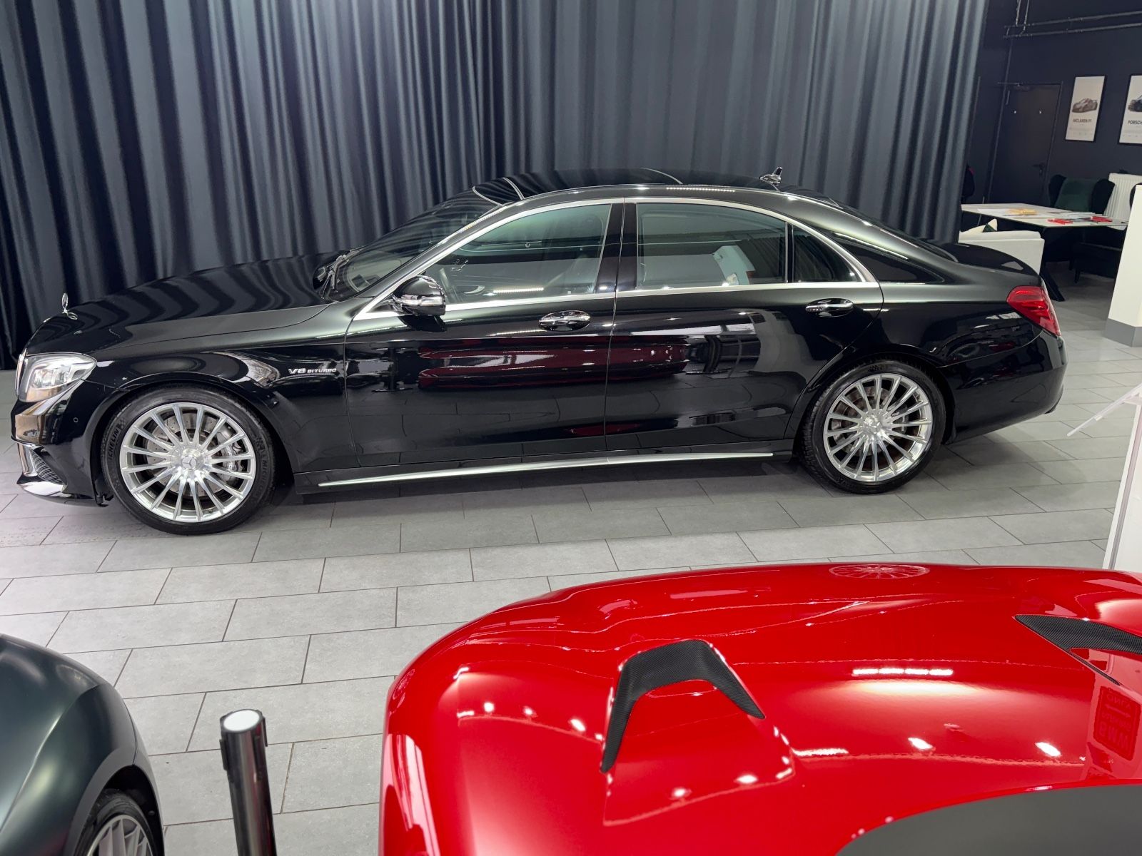 Fahrzeugabbildung Mercedes-Benz S 63 AMG 4Matic L|AMG DRIVERS|LANG|TV|VOLL