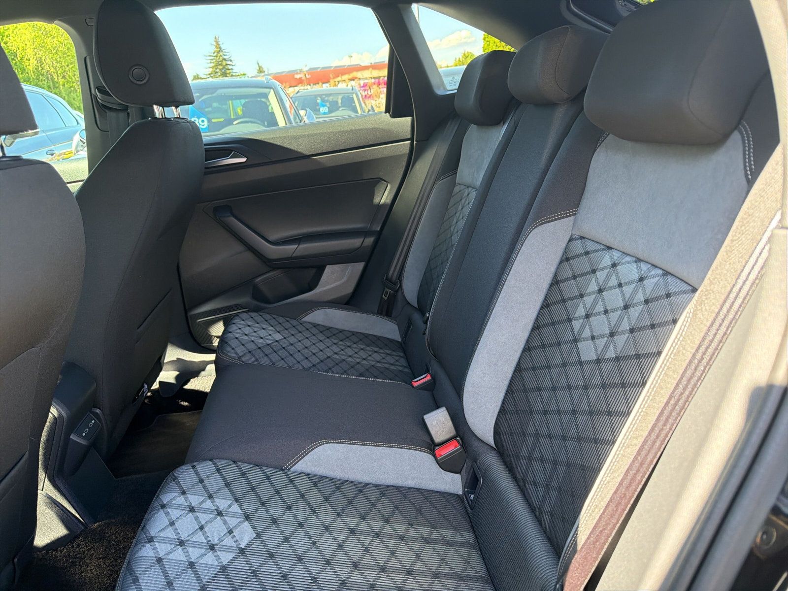 Taigo R-Line TSi DSG Navi AZV Kamera R-Line