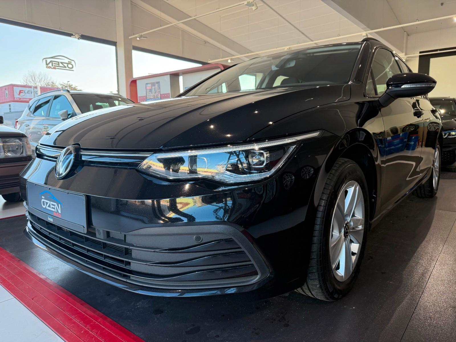 Volkswagen Golf VIII Variant Life *LED-PLUS*ASSISTENZ*ACC*