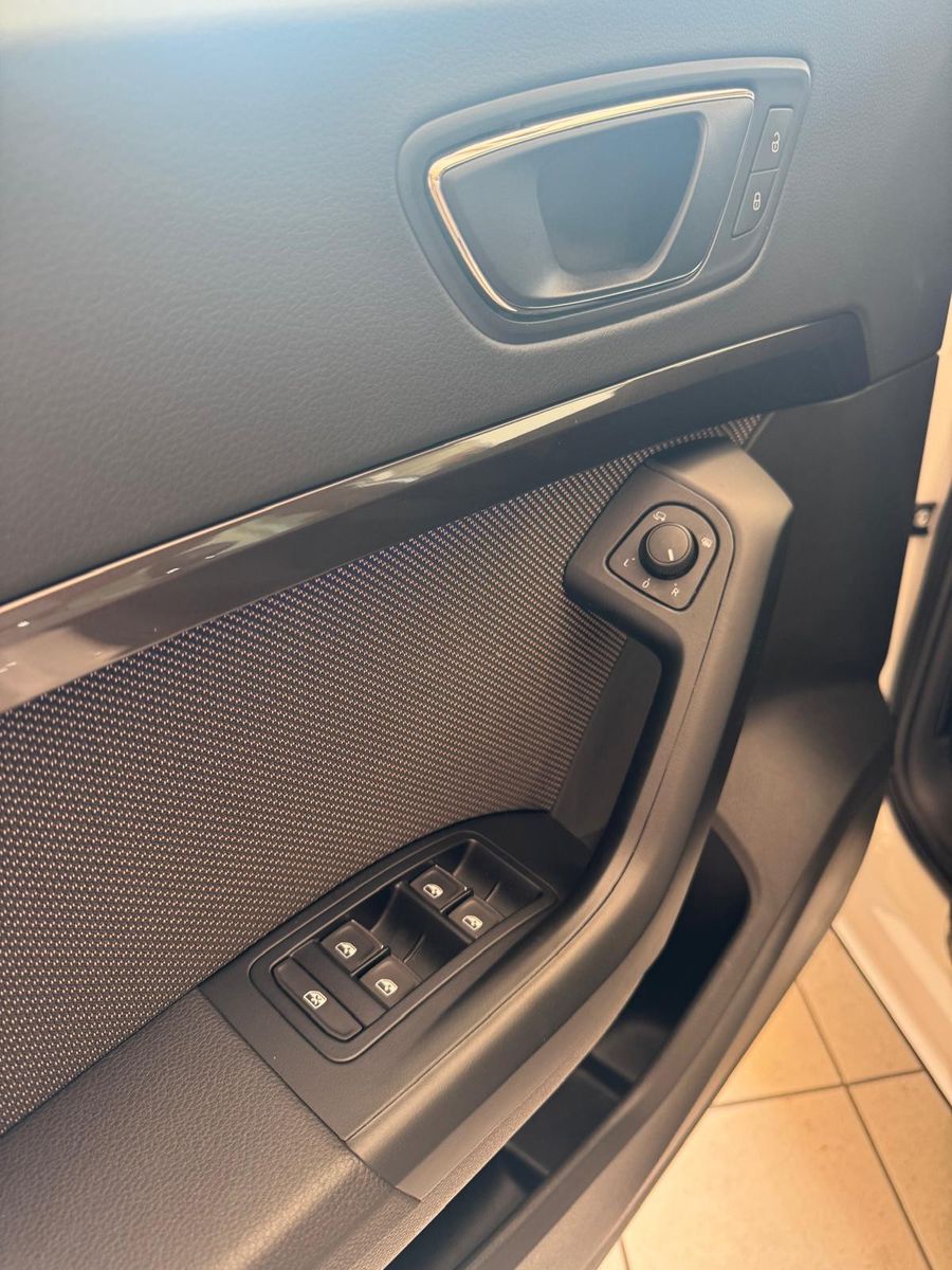 Fahrzeugabbildung SEAT Ateca Xcellence 4Drive/NAVI/KLIMA/LED