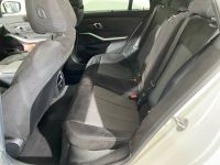 BMW 330 - Vorschau Bild 14