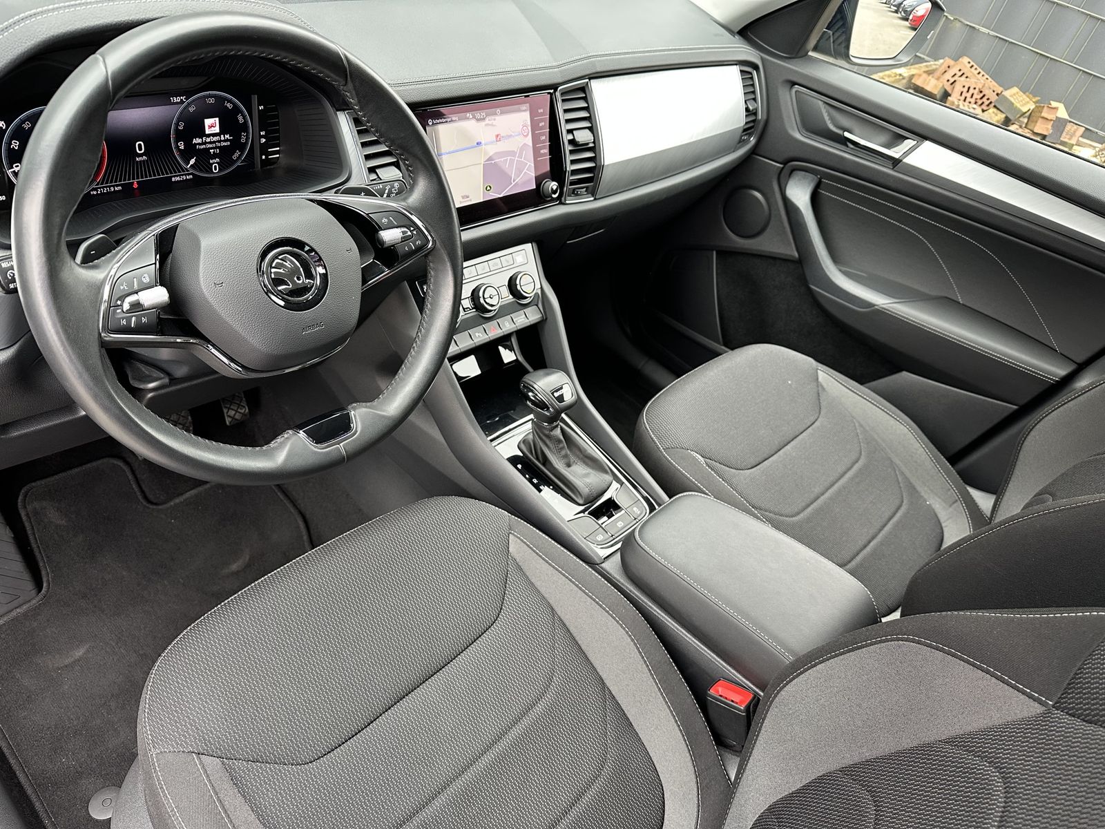Fahrzeugabbildung SKODA Kodiaq 2.0 TDI DSG Ambition NAV+LED+AHK+KAMERA