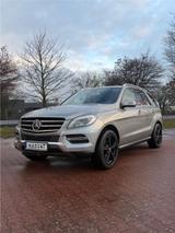 Mercedes-Benz ML 350  4-Matic - Mercedes-Benz ML 350 in Duisburg