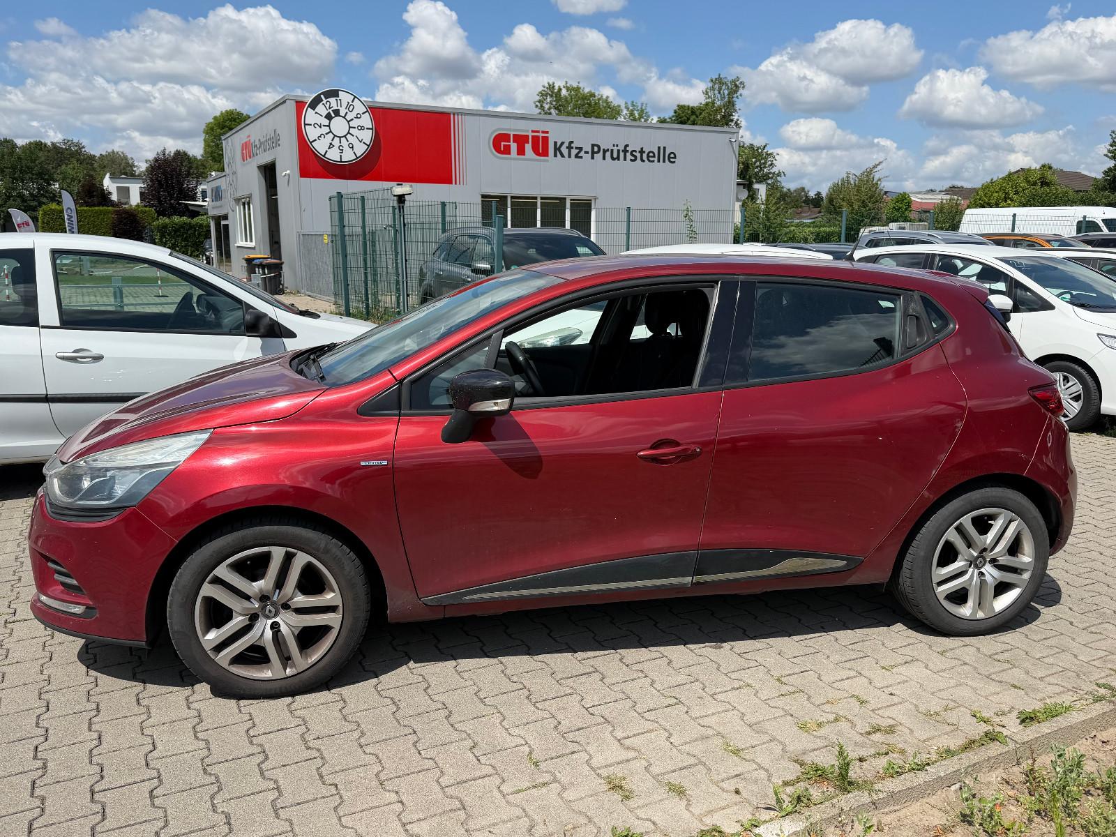 Renault Clio IV Limited Steuerkatte Macht Geräusche