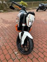 KTM Duke 690 - KTM 690 DUKE