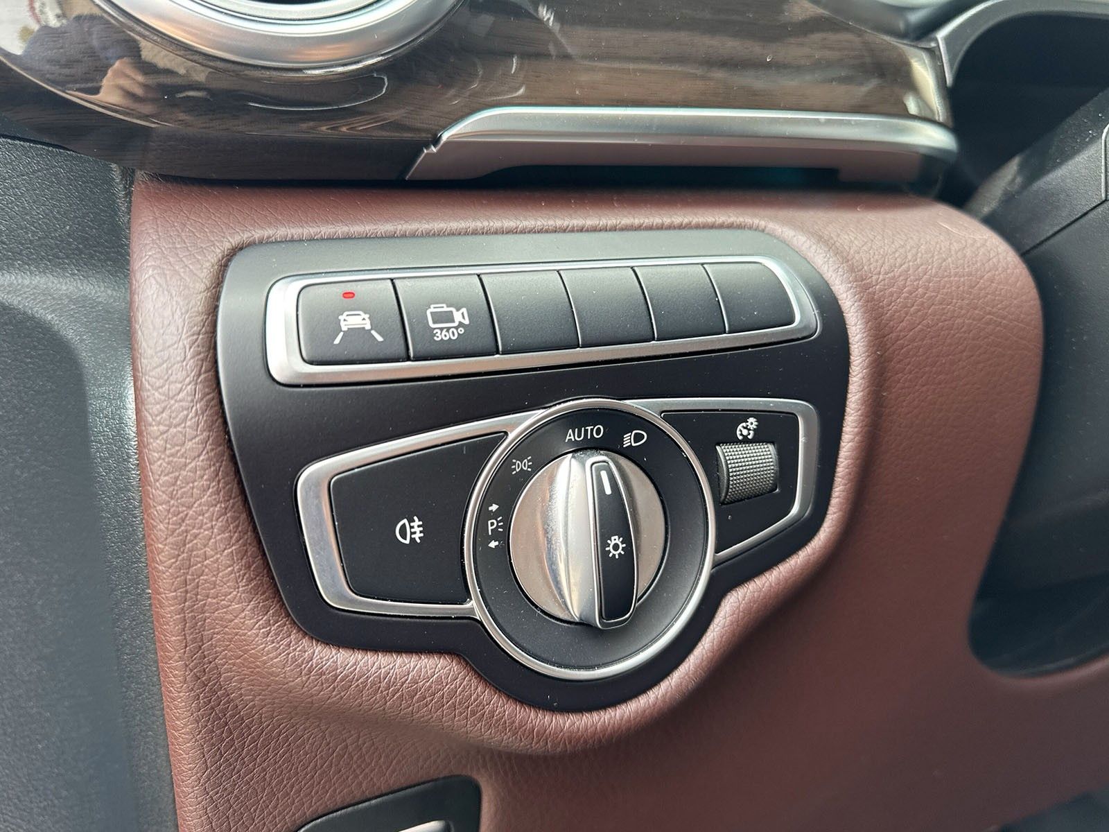 Fahrzeugabbildung Mercedes-Benz V 250 AMG-Line*StnHeiz*Pano*Leder*ACC*Burmaster*
